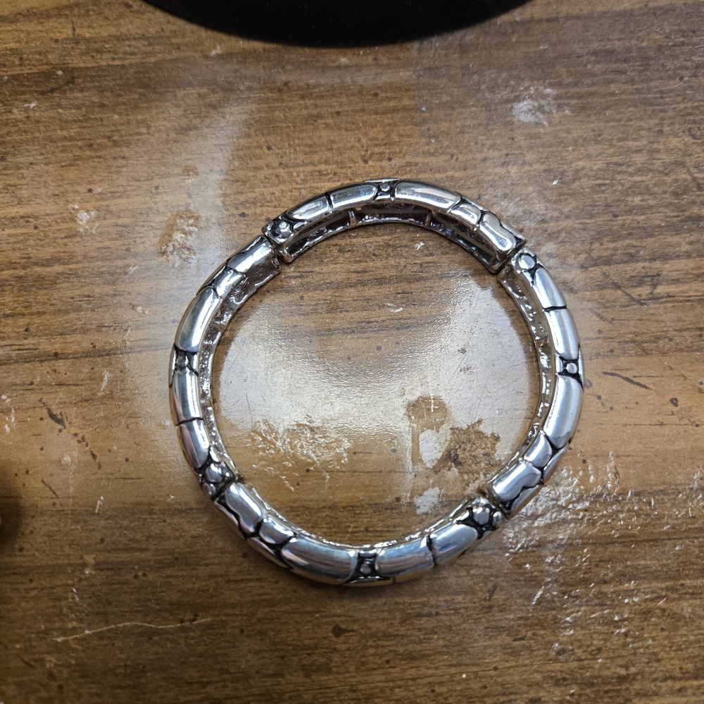 Silver Linked Stretch Bracelet